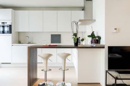 New Design Apartment In Brussels Ngoại thất bức ảnh